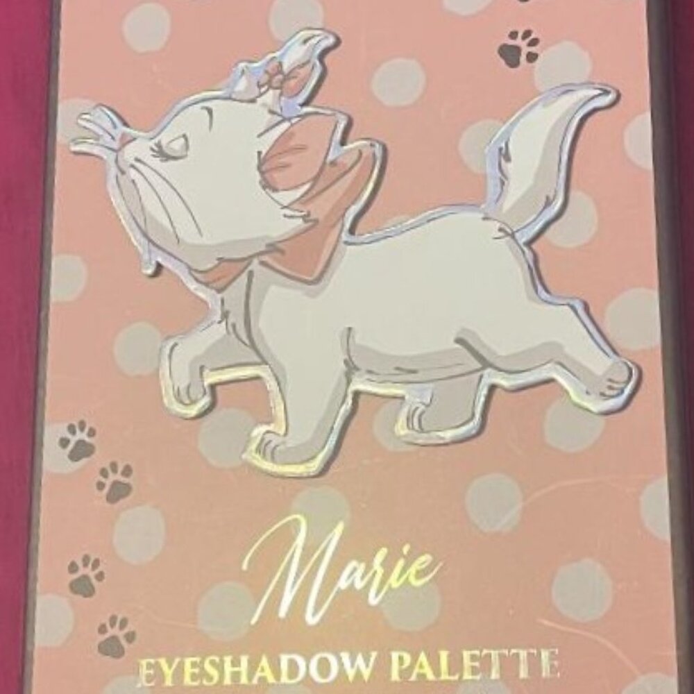 BRAND NEW ~ DISNEY THE ARISTOCATS MARIE ~ 12 EYESHADOW PALETTE ~ GORGEOUS COLORS - Picture 2 of 7